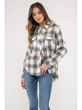 Load image into Gallery viewer, THE LENNON POCKET FLAP PLAID BUTTON DOWN - green