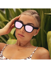 Load image into Gallery viewer, FREYRS MILA BLACK MIRROR SUNNIES 79-4