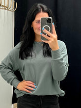 Load image into Gallery viewer, THE TAYLA PERFECT LIGHTWEIGHT SWEATSHIRT - green