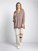 Load image into Gallery viewer, THE SCARLETT V NECK TUNIC TOP - tavern taupe