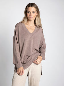 THE SCARLETT V NECK TUNIC TOP - tavern taupe