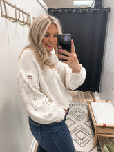 Load image into Gallery viewer, THE JAYLEN OVERSIZED TEXTURED SWEATERS - cream